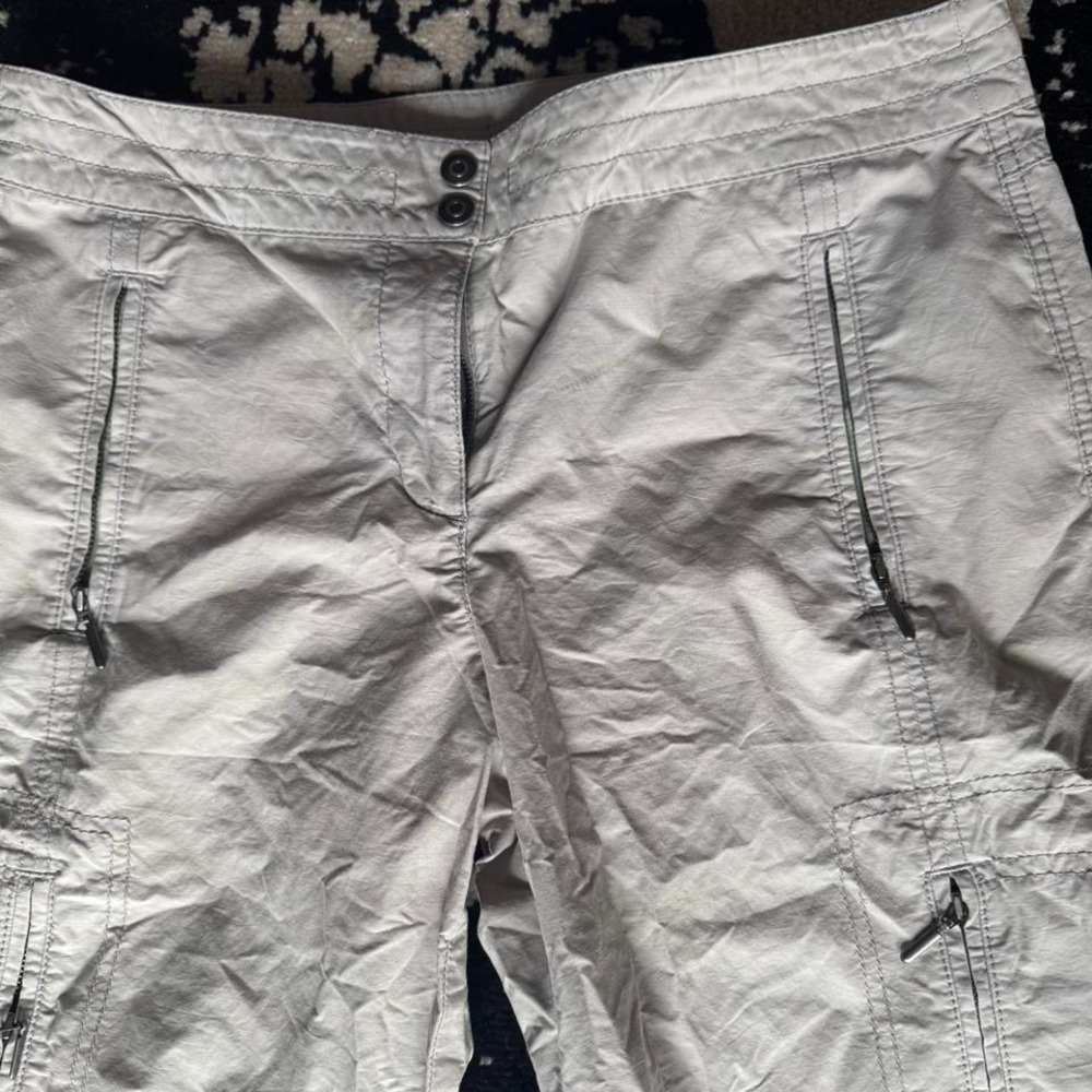 Ann Taylor LOFT Cargo Pants - Picture 2 of 4